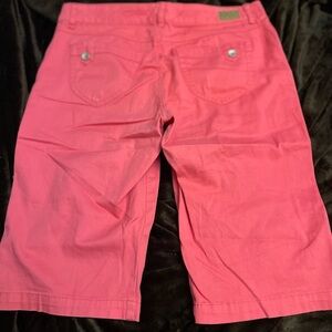 Bandolino Vibrant Pink Women's Bermudas